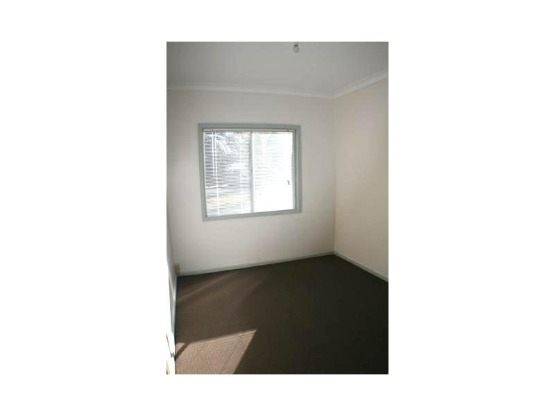 16 Milne Street, Tahmoor NSW 2573