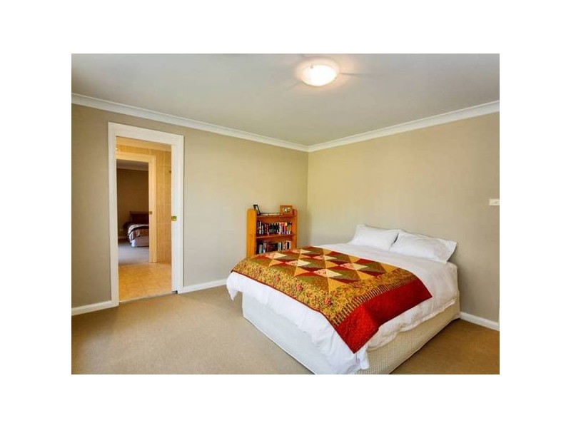 1 Weeta Street, Picton NSW 2571