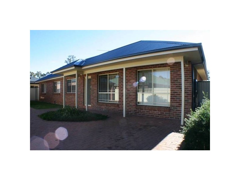 4A Antill Street, Thirlmere NSW 2572