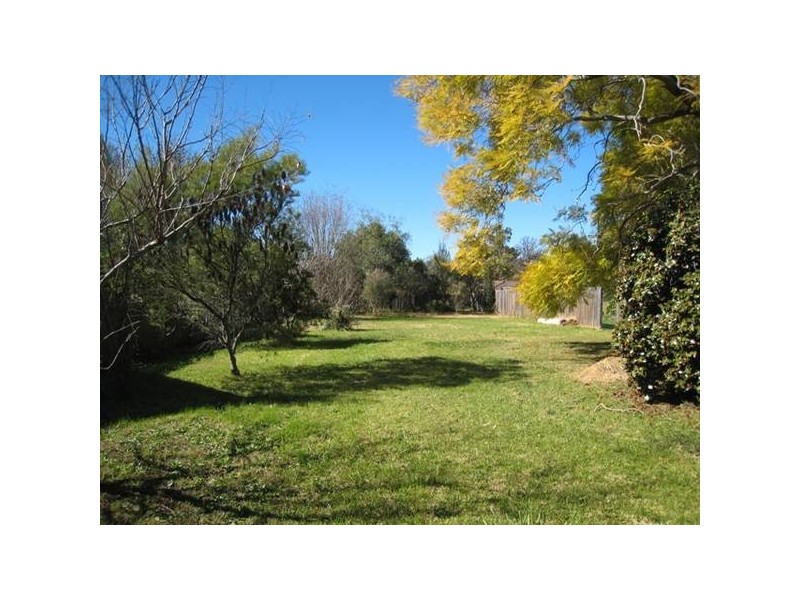 421 Thirlmere Way, Thirlmere NSW 2572