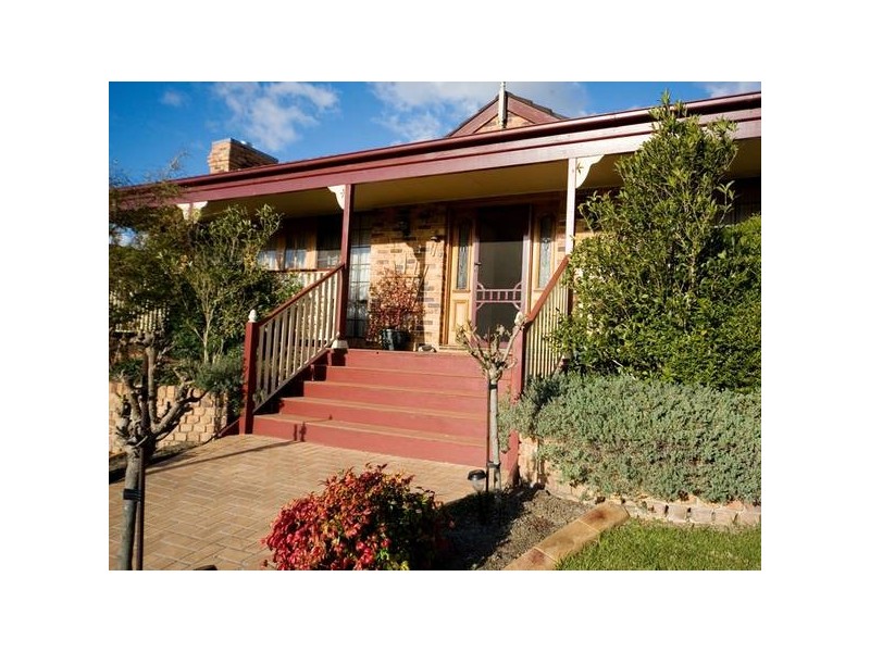 11 Marsh Place, The Oaks NSW 2570