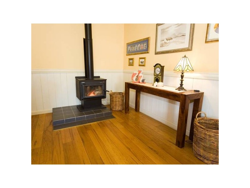 13 Campbell Street, Picton NSW 2571