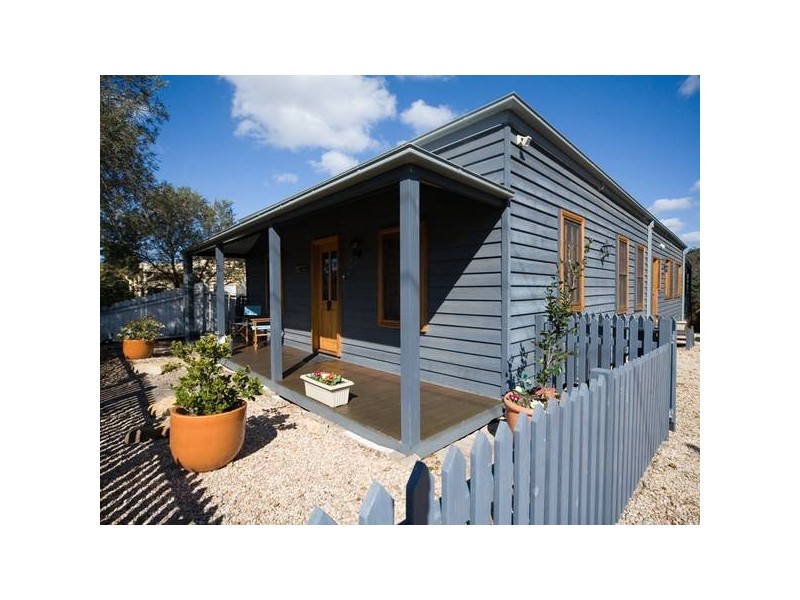 13 Campbell Street, Picton NSW 2571