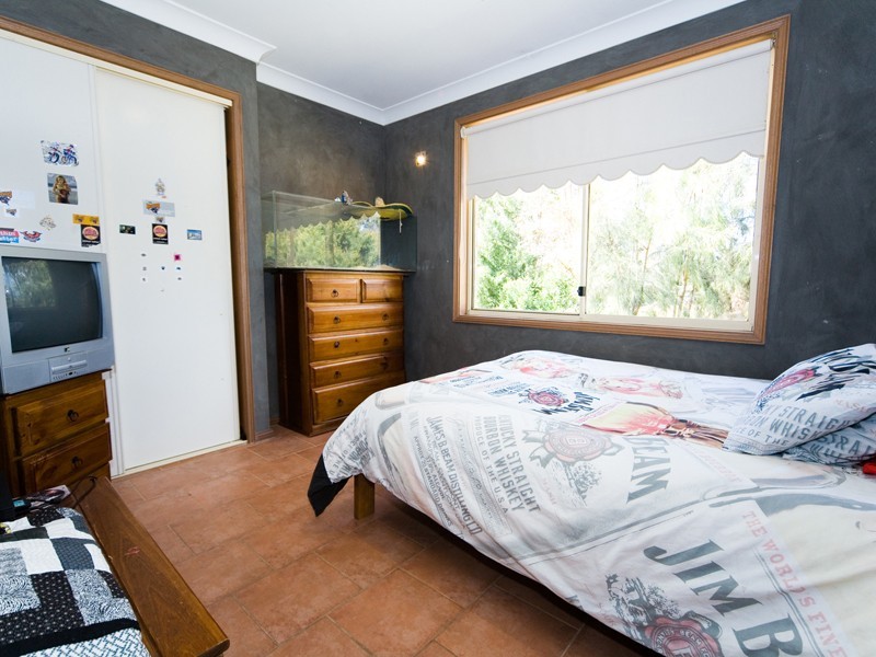16 Jarvisfield Road, Picton NSW 2571