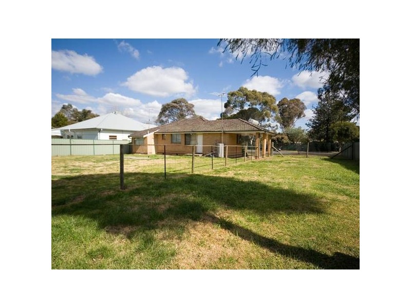 60 York Street, Tahmoor NSW 2573