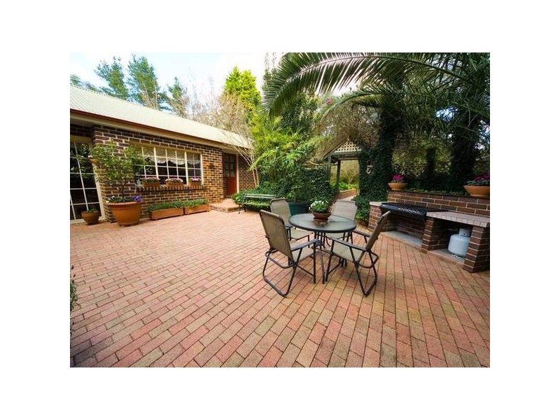 10 Wilton Street, Thirlmere NSW 2572