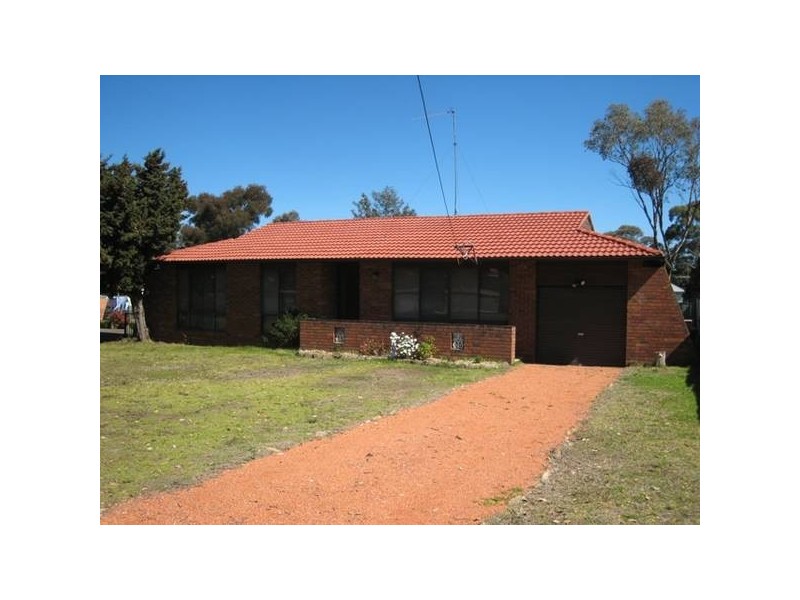 93 Remembrance Drive, Tahmoor NSW 2573