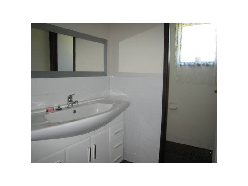 93 Remembrance Drive, Tahmoor NSW 2573