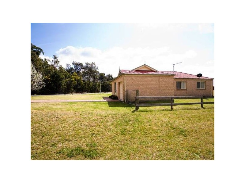 335A Thirlmere Way, Thirlmere NSW 2572