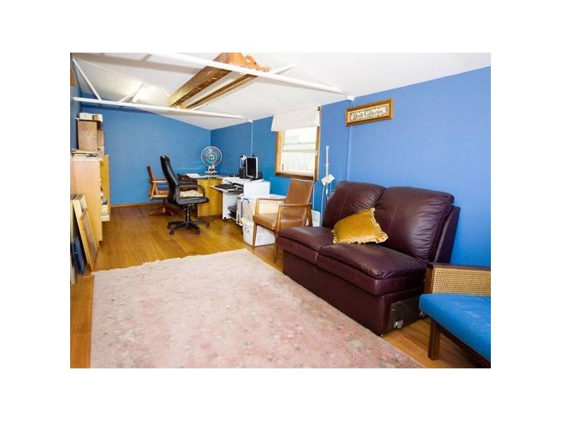 19B Edward Street, The Oaks NSW 2570