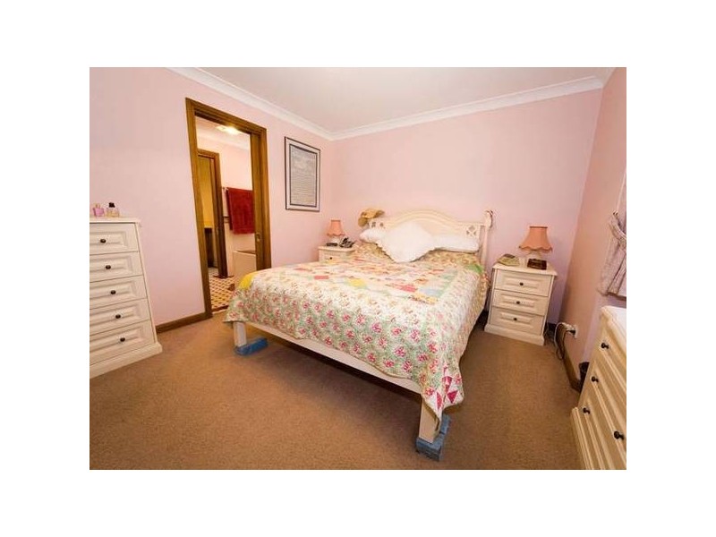 19B Edward Street, The Oaks NSW 2570