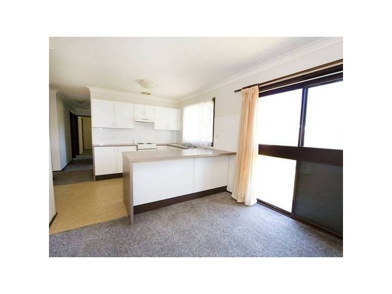 93 Remembrance Drive, Tahmoor NSW 2573
