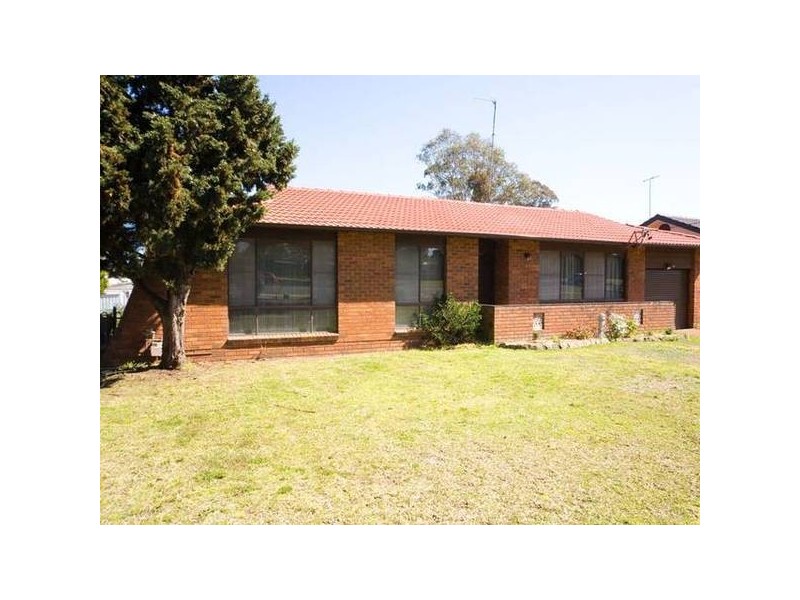 93 Remembrance Drive, Tahmoor NSW 2573