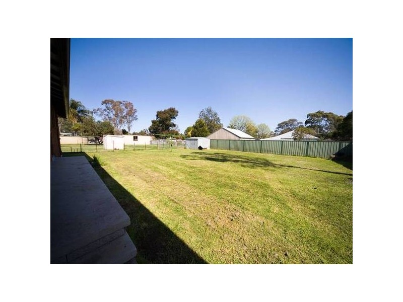 93 Remembrance Drive, Tahmoor NSW 2573