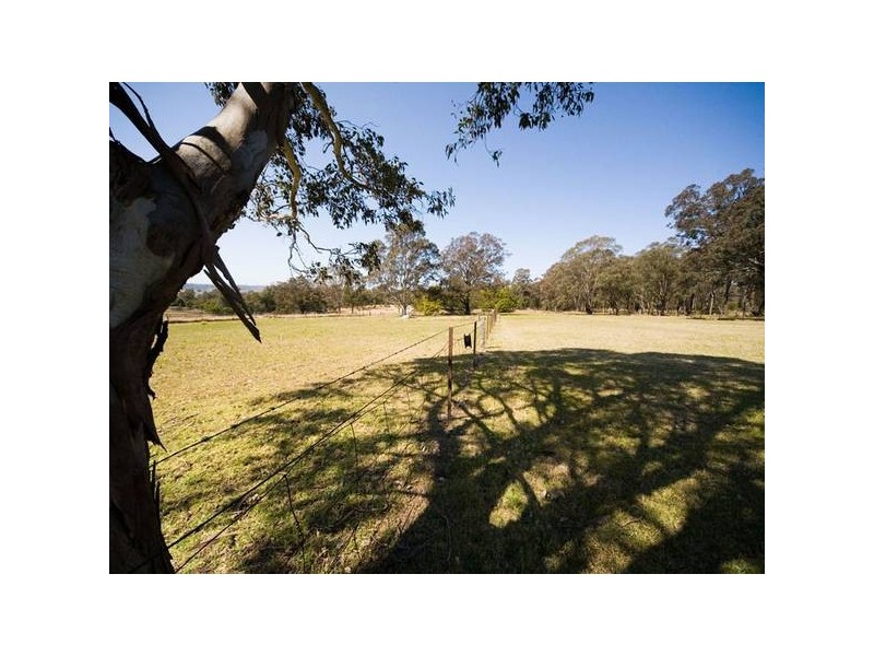 131 Mulhollands Road, Picton NSW 2571