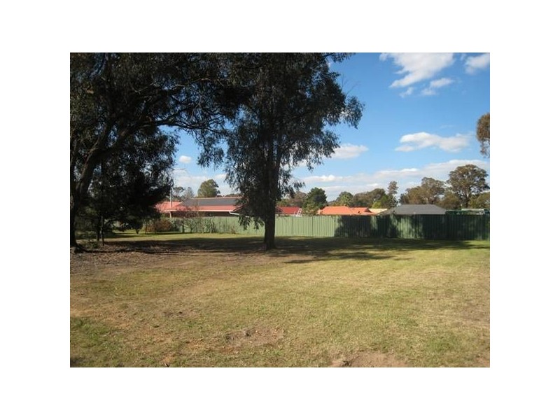 121 Close Street, Thirlmere NSW 2572