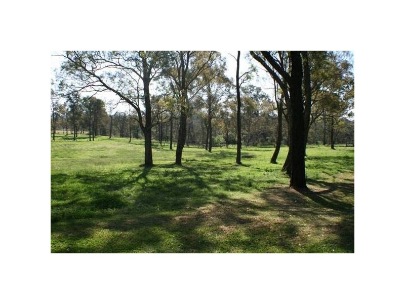 95 Burns Road, Thirlmere NSW 2572