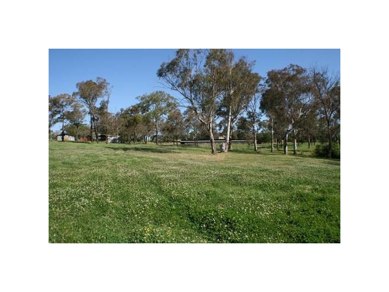 95 Burns Road, Thirlmere NSW 2572