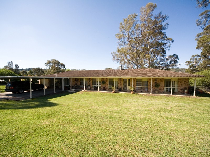 12 Jarvisfield Road, Picton NSW 2571