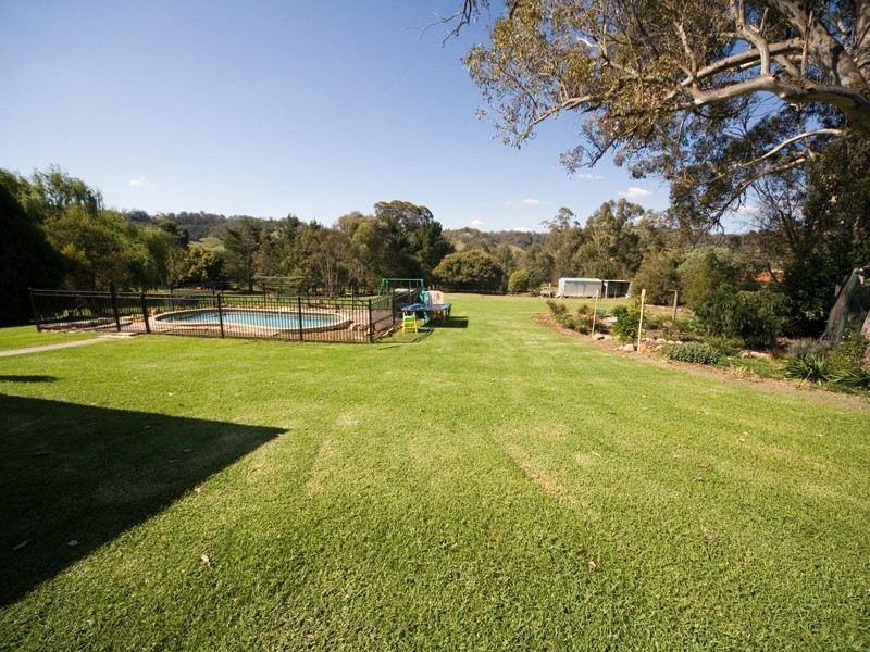 12 Jarvisfield Road, Picton NSW 2571