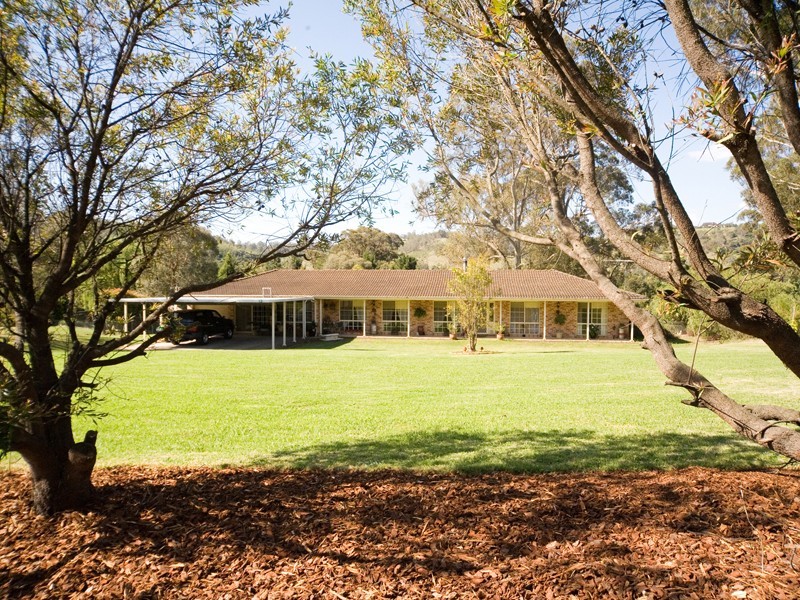 12 Jarvisfield Road, Picton NSW 2571