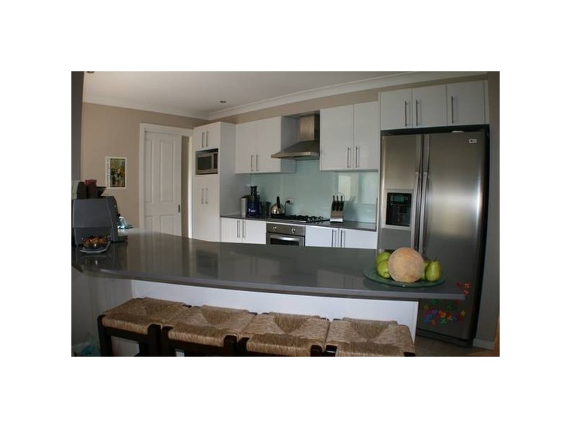 6 Hereford Way, Picton NSW 2571