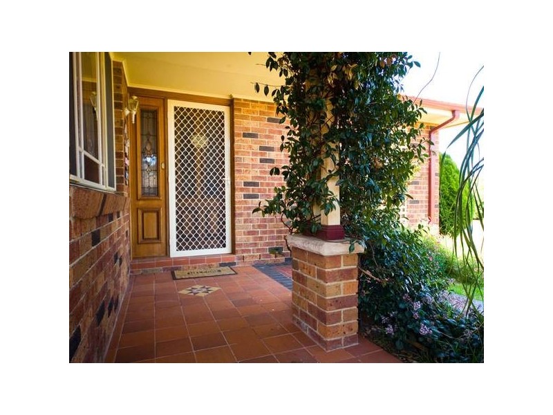 19B Edward Street, The Oaks NSW 2570