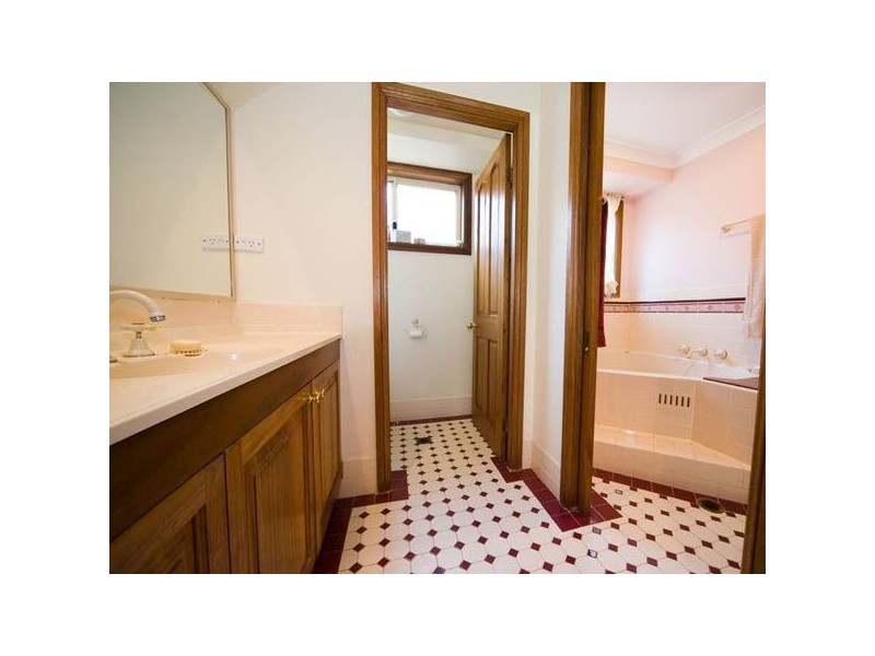 19B Edward Street, The Oaks NSW 2570