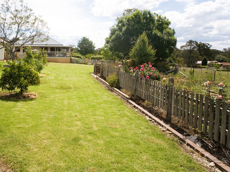 46 Darley Street, Thirlmere NSW 2572