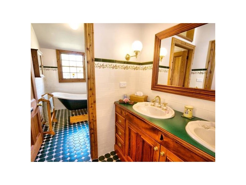 50 Russell Lane, Picton NSW 2571