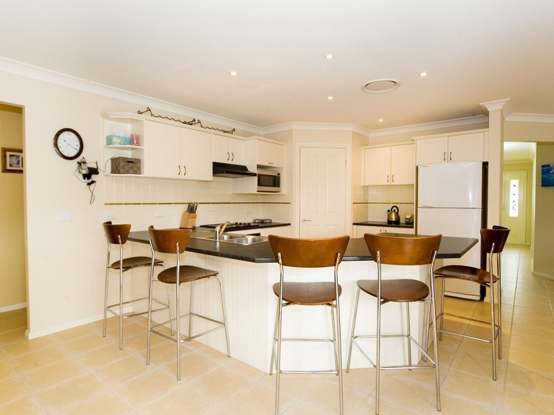 8 Ayrshire Gardens, Picton NSW 2571