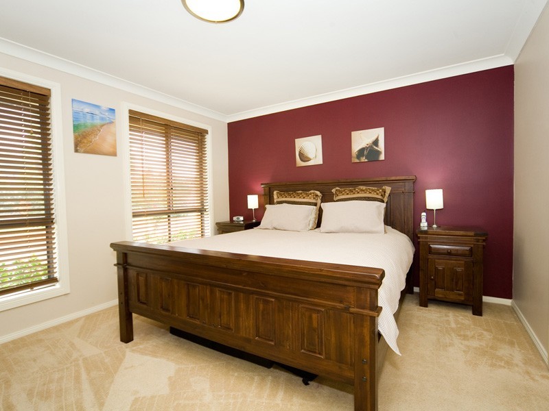 8 Ayrshire Gardens, Picton NSW 2571