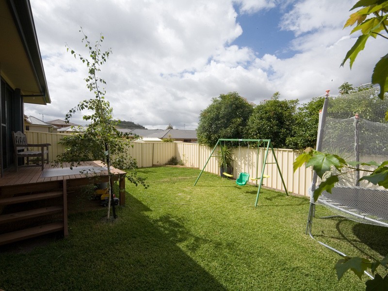 8 Ayrshire Gardens, Picton NSW 2571
