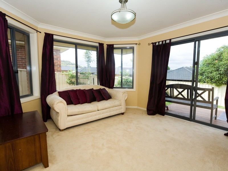 8 Ayrshire Gardens, Picton NSW 2571