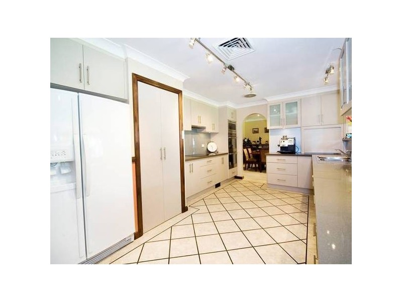 11 Haddon Place, Picton NSW 2571