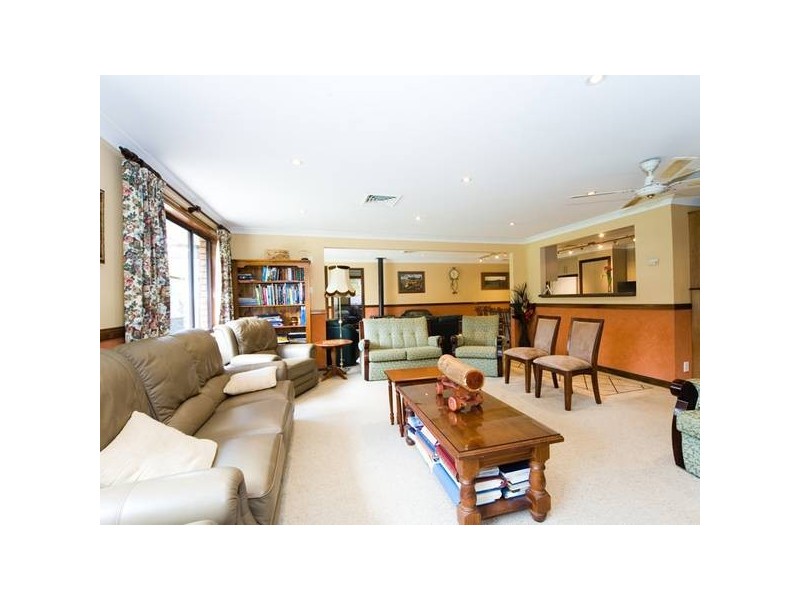 11 Haddon Place, Picton NSW 2571