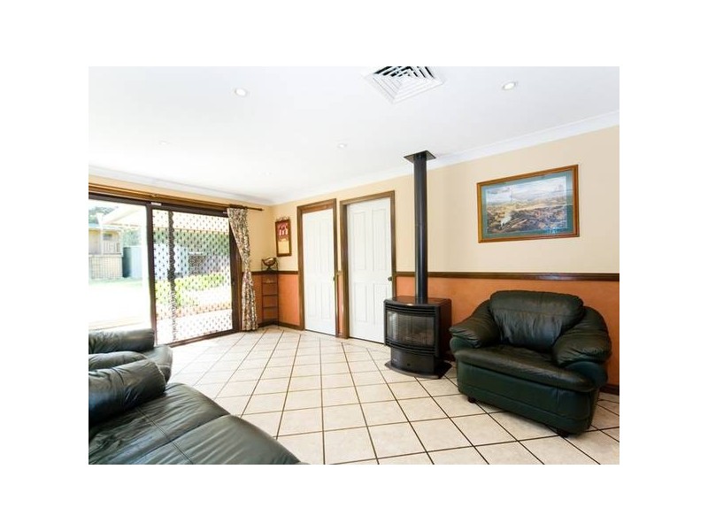 11 Haddon Place, Picton NSW 2571