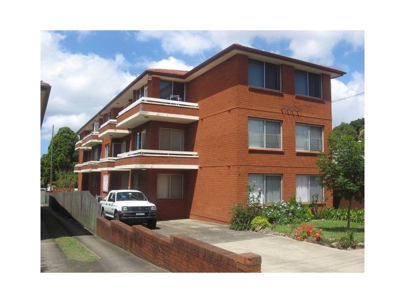 8/4 Julia Street, Ashfield NSW 2131