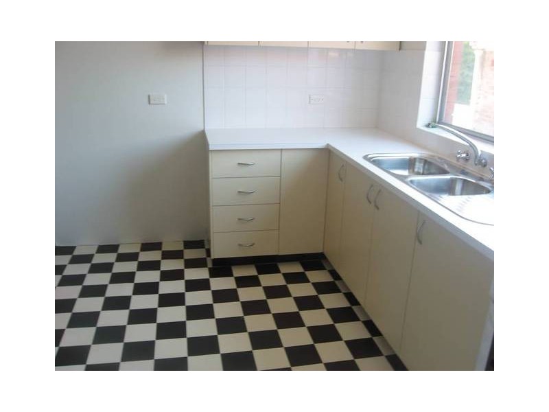 8/4 Julia Street, Ashfield NSW 2131