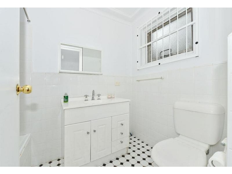 2/29a Frederick Street (Access from Albert Pde), Ashfield NSW 2131