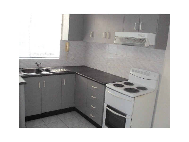 3/7 North Parade, Campsie NSW 2194