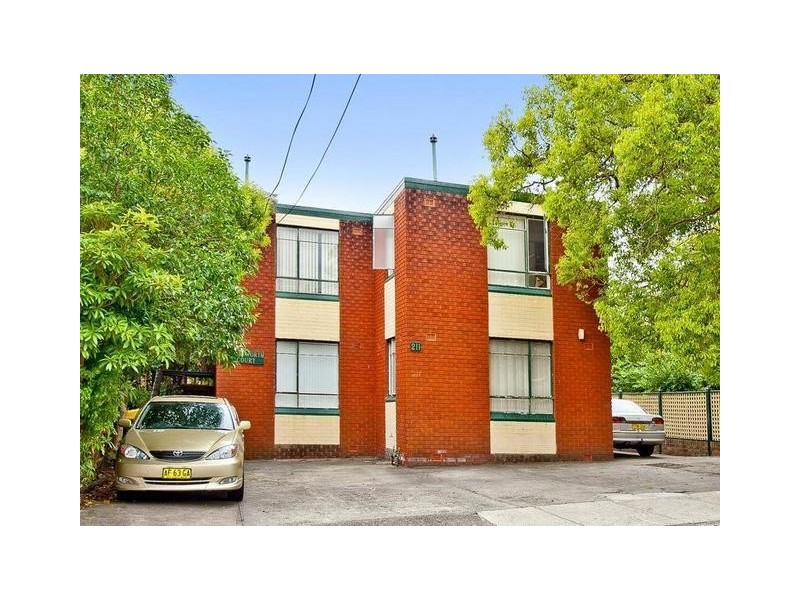 8/211 Norton St, Ashfield NSW 2131