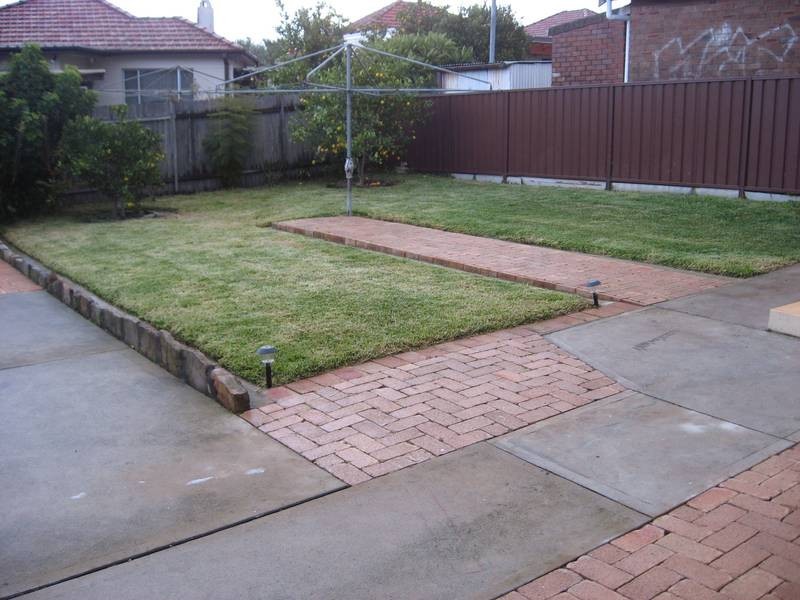 10 Willunga Ave, Earlwood NSW 2206