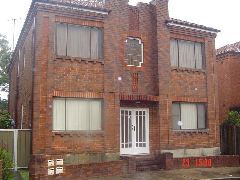 2/6 Allman Ave, Summer Hill NSW 2130