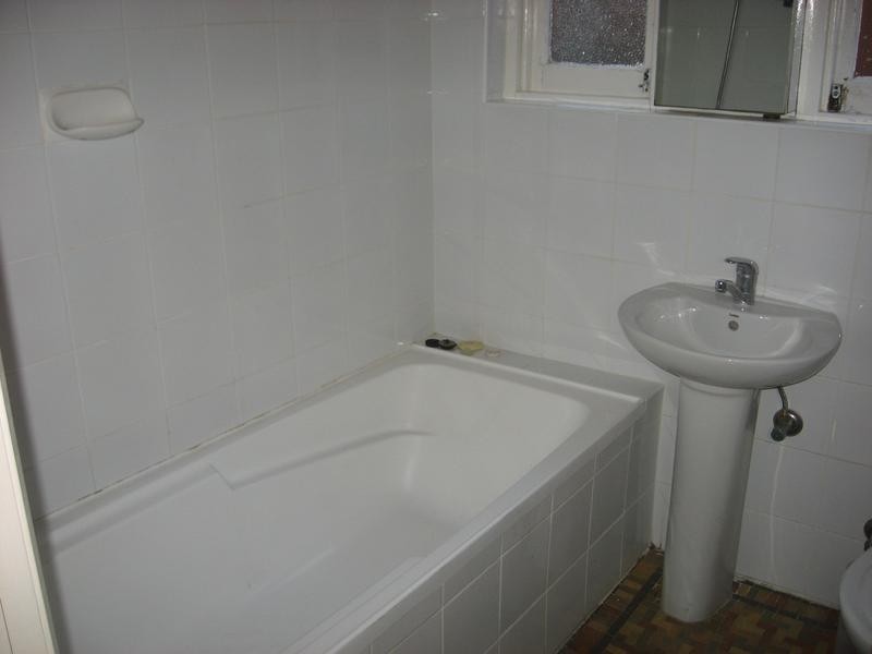 2/6 Allman Ave, Summer Hill NSW 2130