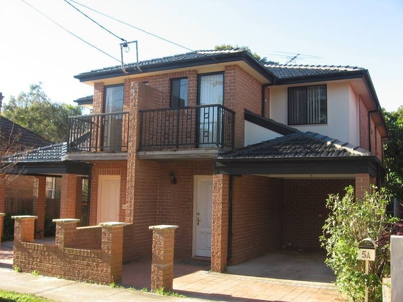 5 & 5A Curt, Ashfield NSW 2131