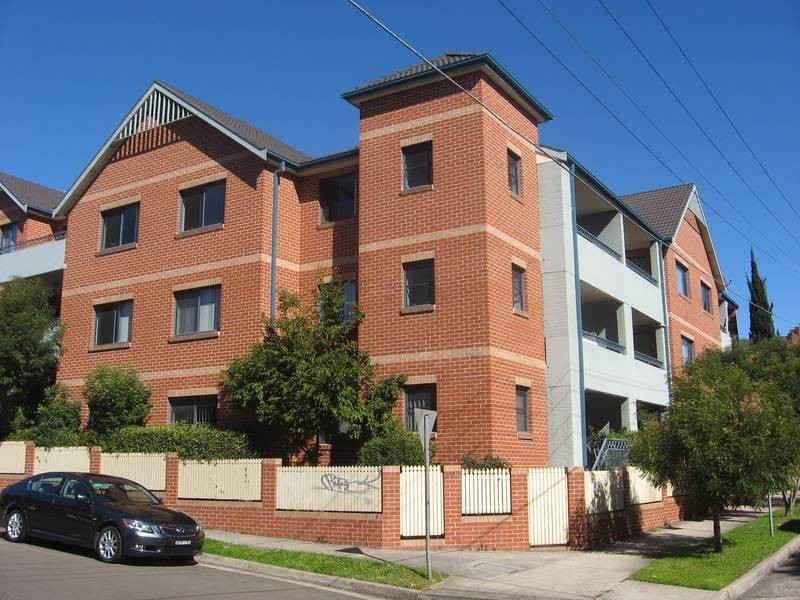 22/16 Sadlier Crescent, Petersham NSW 2049