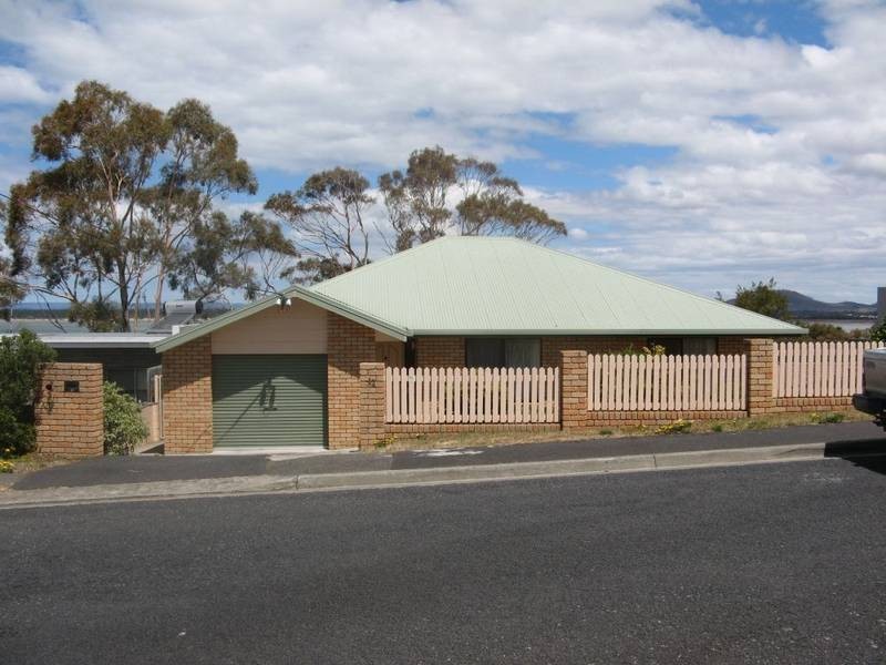 12 Higson Street, Midway Point TAS 7171