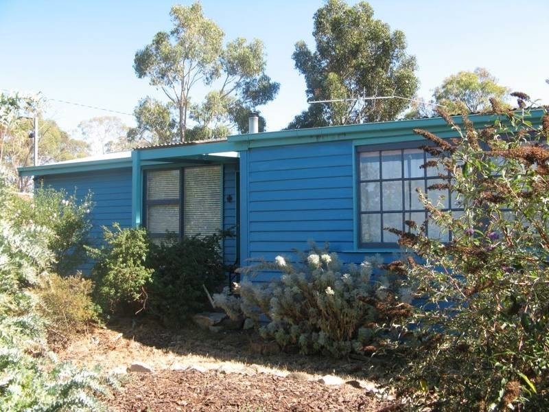 16 Erle Street, Carlton River TAS 7173