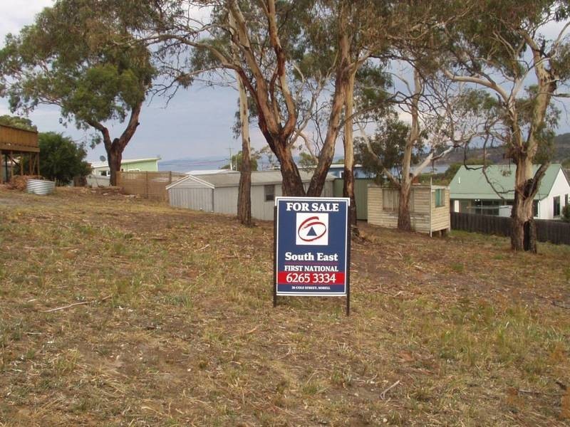 1 Spiraea Street, Primrose Sands TAS 7173